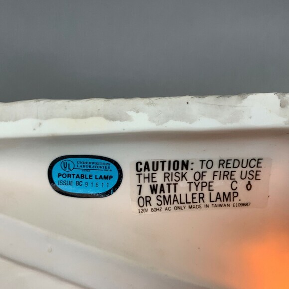 1990 Dickensville Collectibles Porcelain Lighted House Wesaon Station - Picture 8 of 11